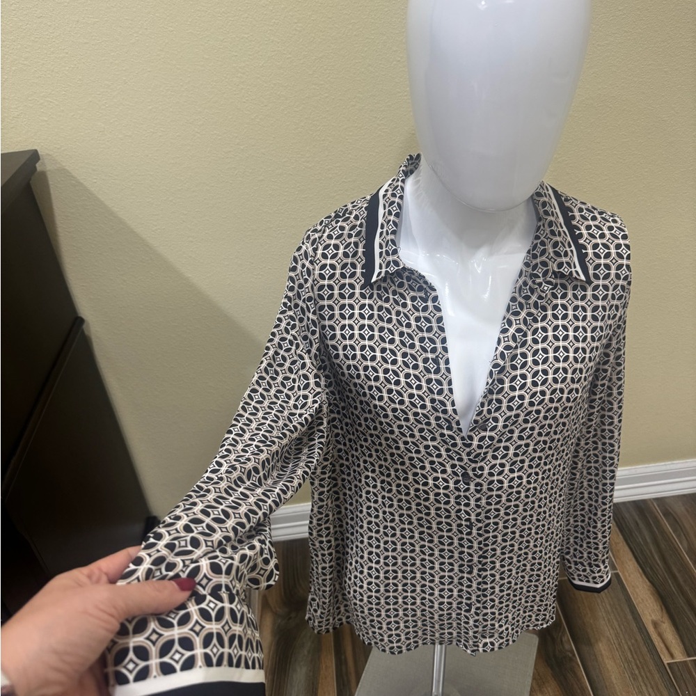 Vince Camuto Navy and White Geometric Blouse